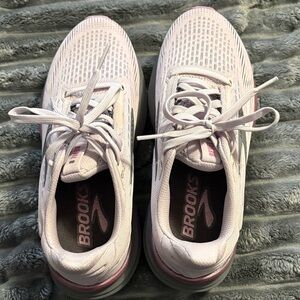 Brooks Revel 8 Women's Athletic Shoes - Light Purple